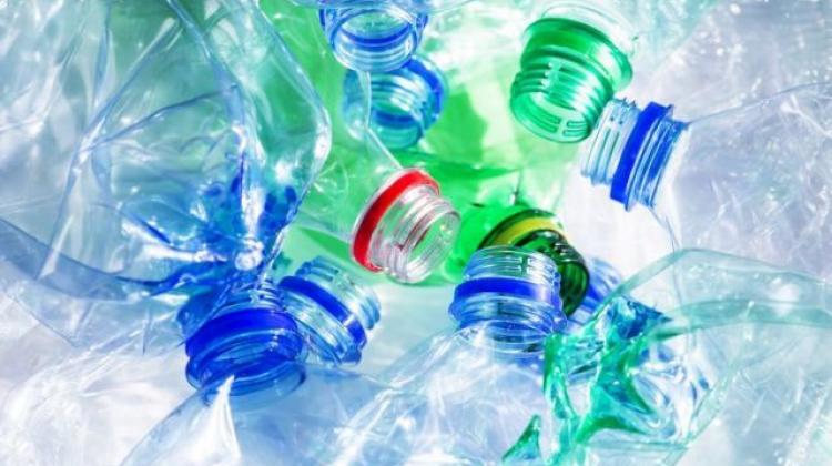 ПРИКУПЉАЊЕ ПЛАСТИЧНЕ АМБАЛАЖЕ