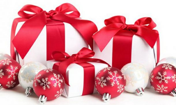 ПОДЈЕЛА ПОКЛОН ПАКЕТИЋА